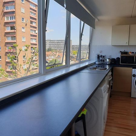 Double Room In Private Apartment ロンドン エクステリア 写真