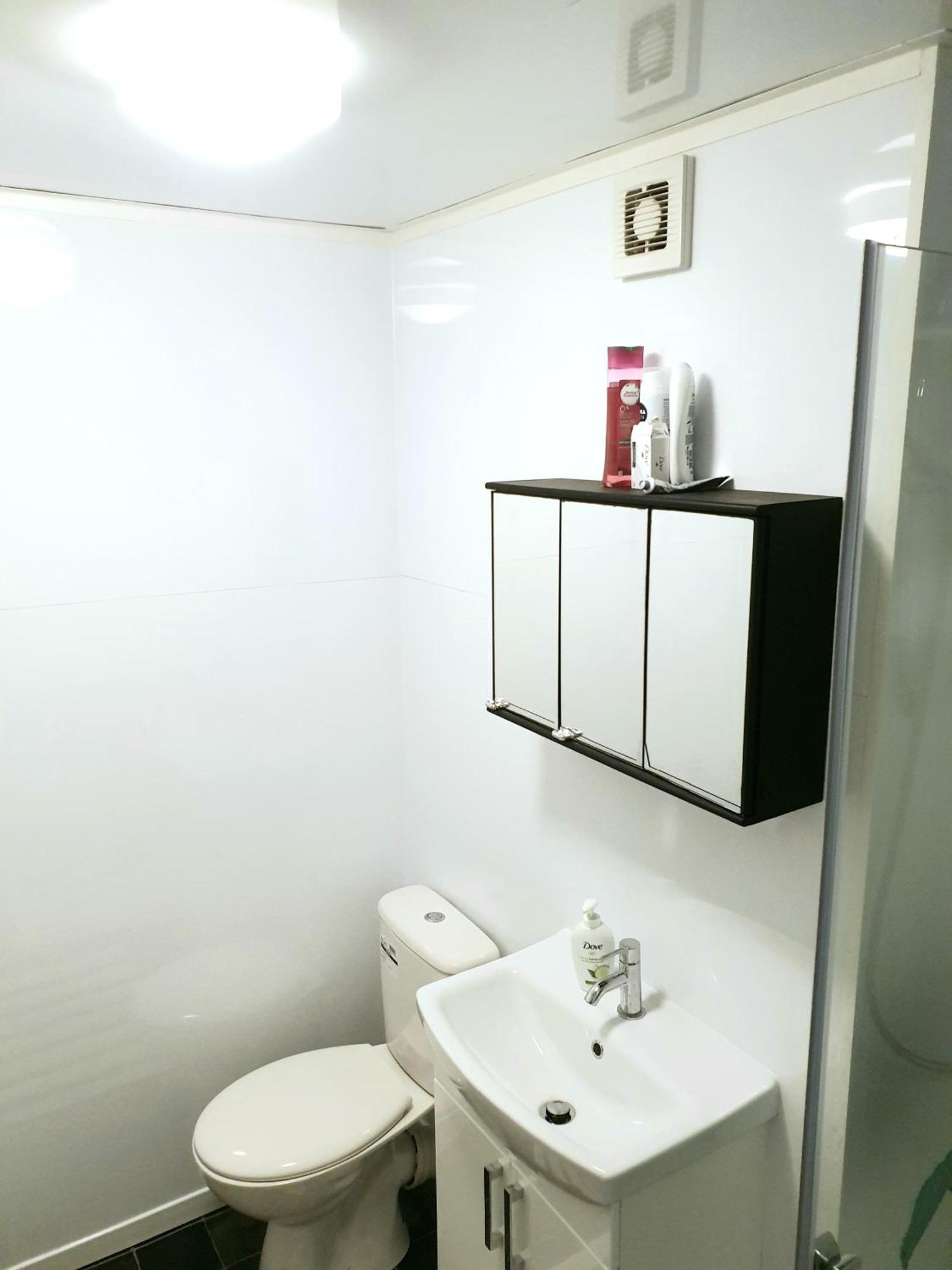 Double Room In Private Apartment ロンドン エクステリア 写真